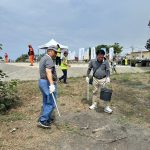 可威公司魯台營董事長與李坤副總經理親自帶隊，與同仁齊心參與淨灘行動，身體力行守護海岸線